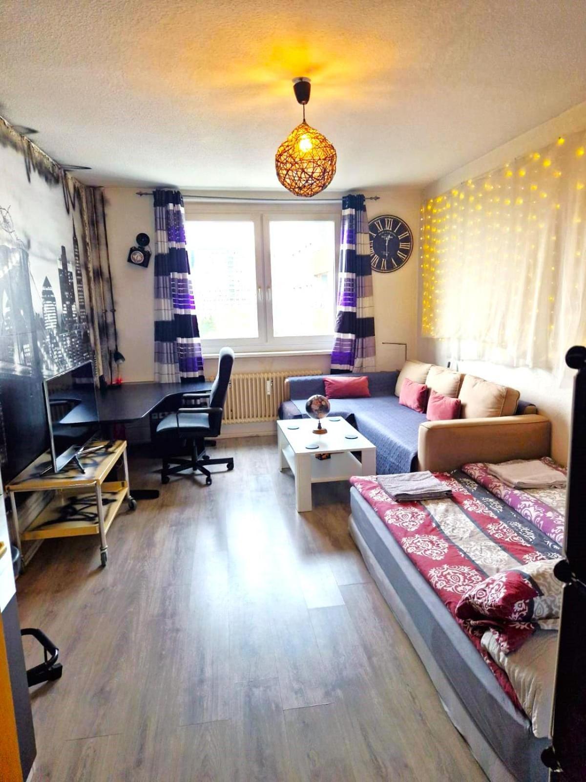 Cozy Trendy Spacious Room In Green Area 12 Min. Near To The Center Alexanderplatz Berlin Bagian luar foto